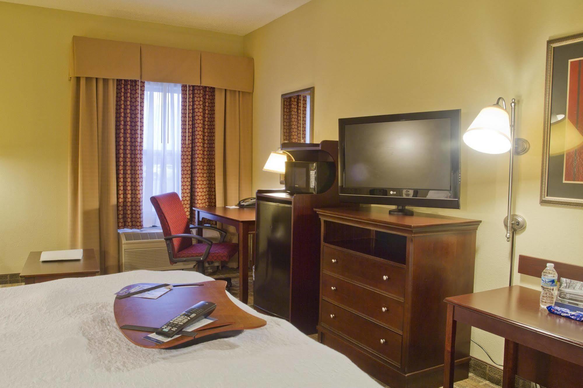 Hampton Inn Charlotte Monroe Quarto foto