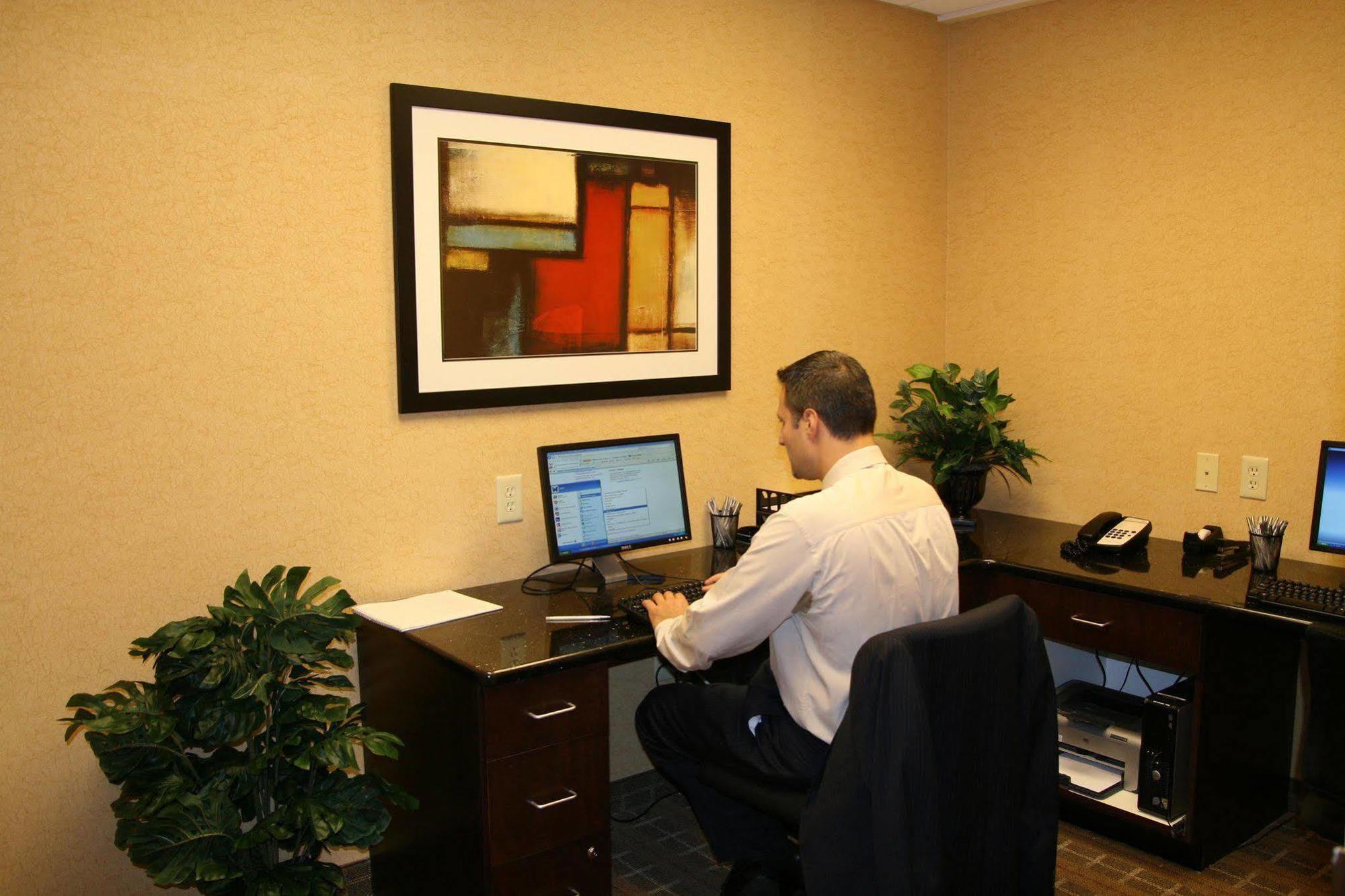 Hampton Inn Charlotte Monroe Facilidades foto
